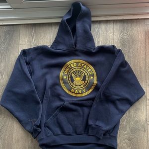 Vintage size L US NAVY hoodie. Lightly worn and in good condition!